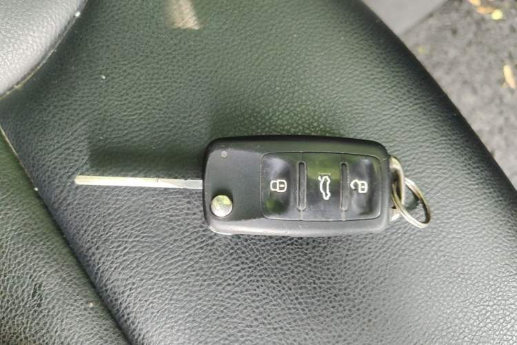 Used Volkswagen Polo 2016 1.6L Automatic Comfort Model Vehicle Key