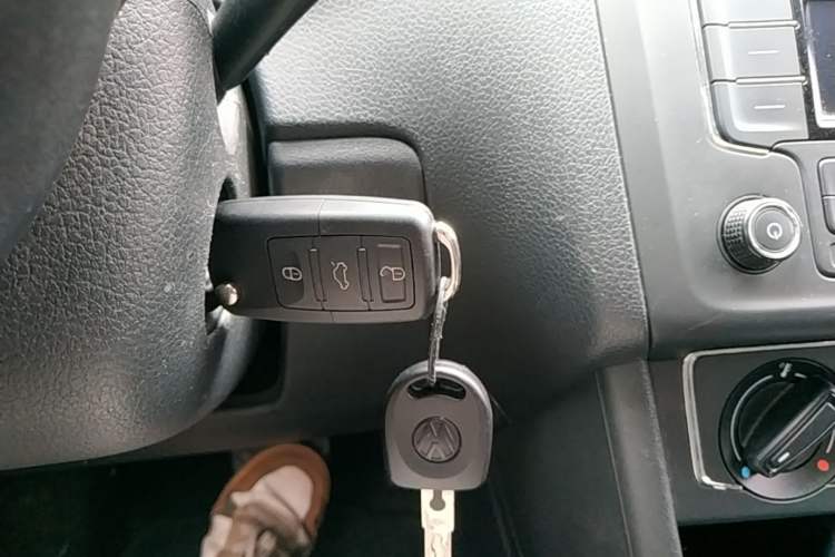 Used Volkswagen Polo 2016 1.6L Automatic Comfort Model Vehicle Key