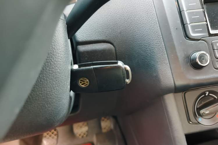Used Volkswagen Polo 2016 1.4L Manual Fashion Model Vehicle Key