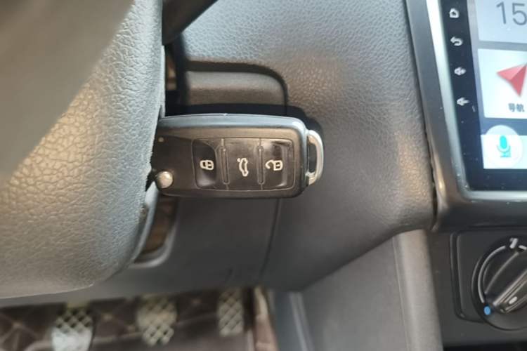 Used Volkswagen Polo 2016 1.4L Manual Fashion Model Vehicle Key