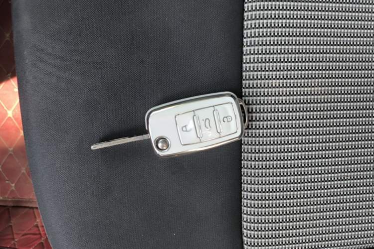 Used Volkswagen Polo 2016 1.4L Manual Fashion Model Vehicle Key