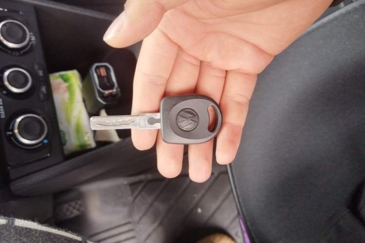 Used Volkswagen Polo 2016 1.4L Manual Fashion Model Vehicle Key