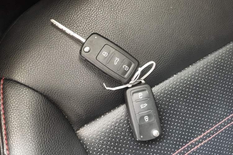 Used Volkswagen Polo 2016 1.6L Automatic Comfort Model Vehicle Key