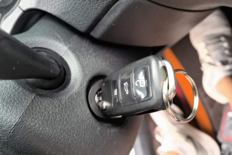 Used Volkswagen Polo 2016 1.6L Automatic Comfort Model Vehicle Key