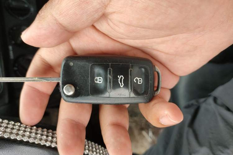 Used Volkswagen Polo 2016 1.4L Manual Fashion Model Vehicle Key