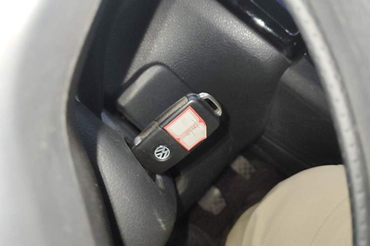 Used Volkswagen Polo 2016 1.4L Manual Fashion Model Vehicle Key