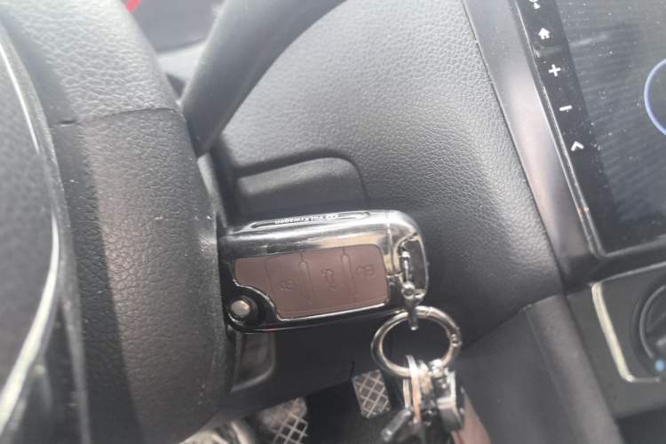 Used Volkswagen Polo 2016 1.6L Automatic Comfort Model Vehicle Key
