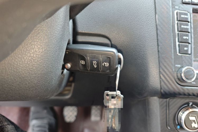 Used Volkswagen Polo 2016 1.4L Manual Fashion Model Vehicle Key