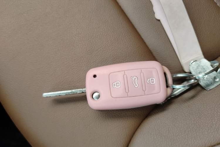 Used Volkswagen Polo 2016 1.4L Automatic Trendy Model Vehicle Key