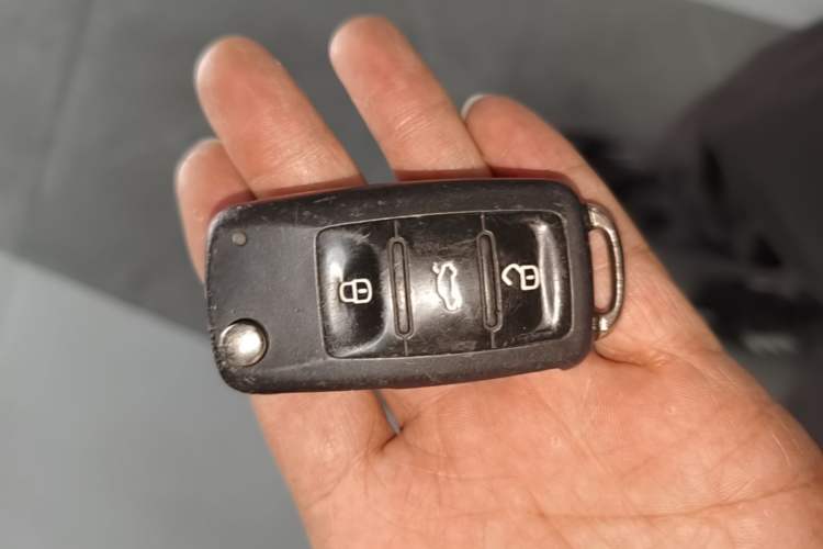 Used Volkswagen Polo 2016 1.4L Automatic Trendy Model Vehicle Key