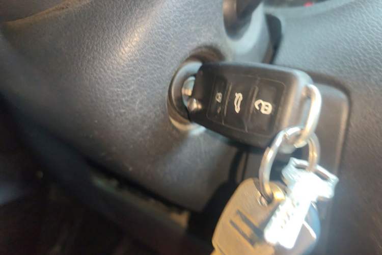 Used Volkswagen Polo 2016 1.4L Manual Fashion Model Vehicle Key