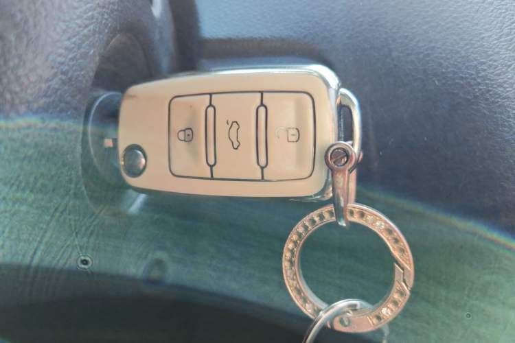 Used Volkswagen Polo 2016 1.4L Manual Fashion Model Vehicle Key