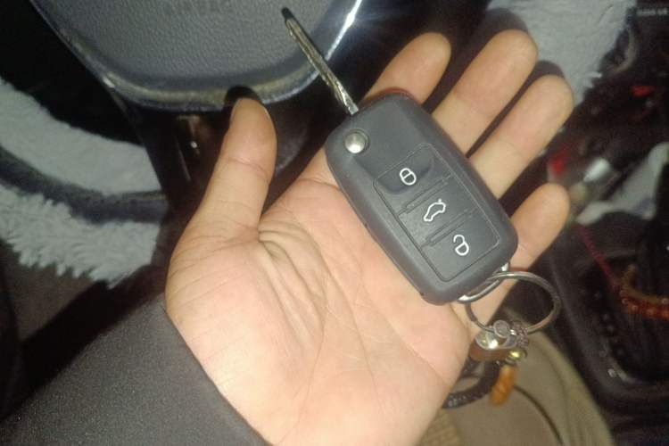 Used Volkswagen Polo 2016 1.6L Automatic Comfort Model Vehicle Key