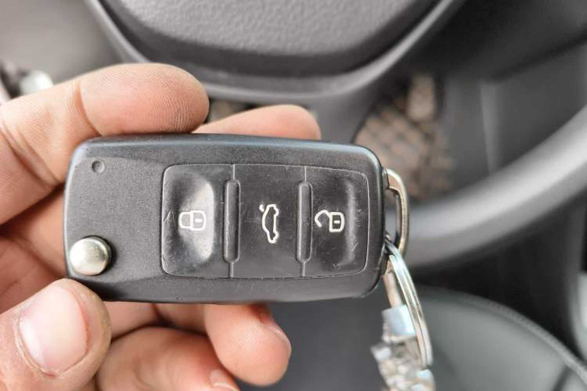 Used Volkswagen Polo 2016 1.4L Manual Fashion Model Vehicle Key
