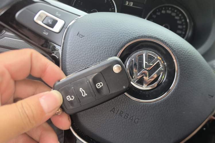 Used Volkswagen Polo 2016 1.6L Automatic Comfort Model Vehicle Key