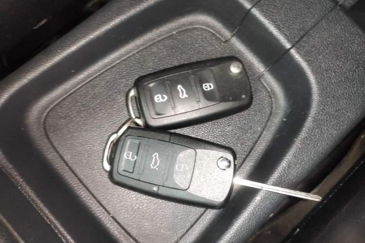 Used Volkswagen Polo 2016 1.4L Automatic Trendy Model Vehicle Key