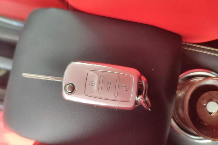 Used Volkswagen Polo 2016 1.4L Automatic Trendy Model Vehicle Key