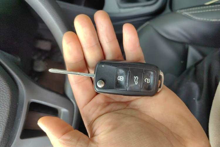 Used Volkswagen Polo 2016 1.4L Manual Fashion Model Vehicle Key