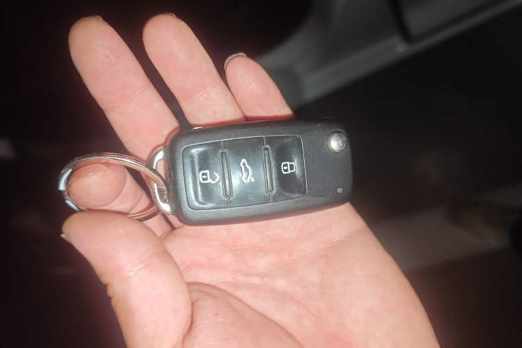 Used Volkswagen Polo 2016 1.4L Manual Fashion Model Vehicle Key