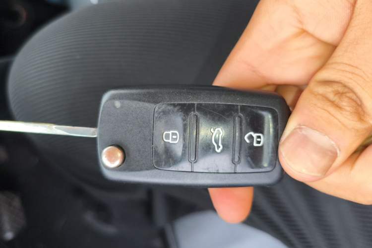 Used Volkswagen Polo 2016 1.6L Automatic Luxury Model Vehicle Key