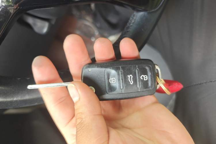 Used Volkswagen Polo 2016 1.6L Automatic Comfort Model Vehicle Key