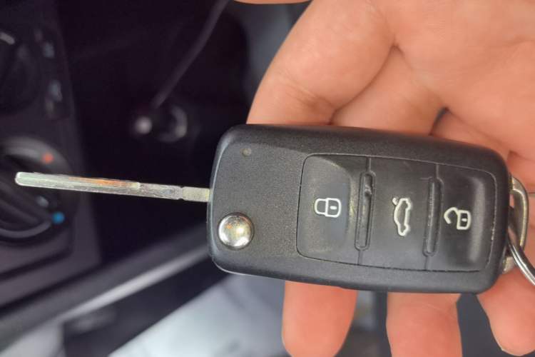 Used Volkswagen Polo 2016 1.4L Manual Fashion Model Vehicle Key