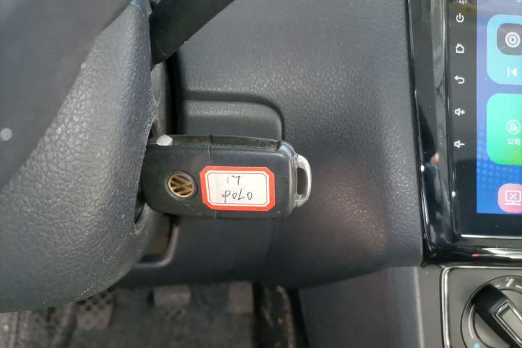 Used Volkswagen Polo 2016 1.4L Manual Fashion Model Vehicle Key