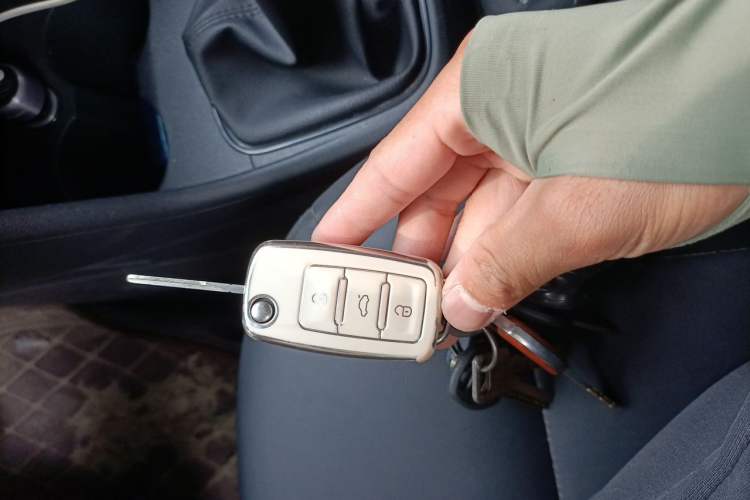 Used Volkswagen Polo 2016 1.4L Manual Fashion Model Vehicle Key