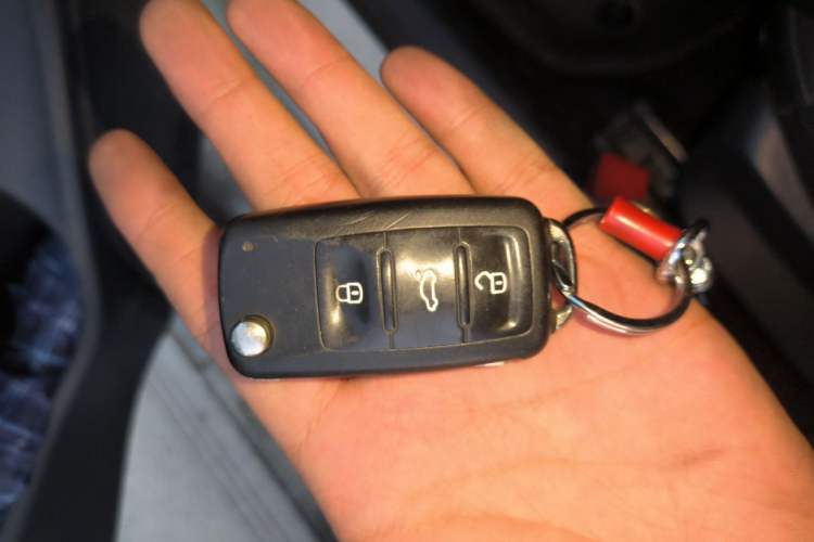 Used Volkswagen Polo 2016 1.6L Automatic Comfort Model Vehicle Key