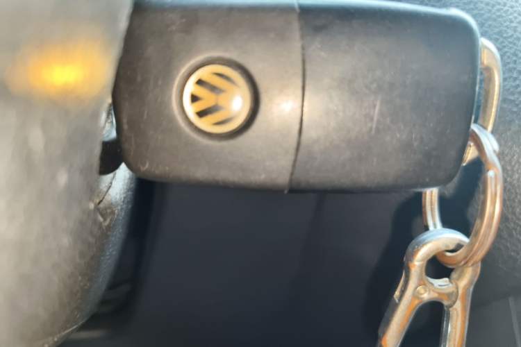 Used Volkswagen Polo 2016 1.4L Manual Fashion Model Vehicle Key