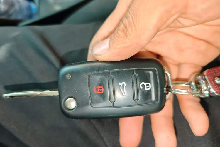 Used Volkswagen Polo 2016 1.4L Manual Fashion Model Vehicle Key