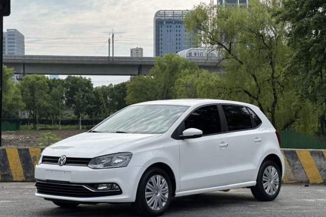 Used Volkswagen Polo 2016 1.6L Automatic Comfort Model