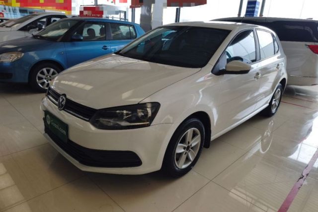 Ojetý Volkswagen Polo 2016 1.4L Automatic Trendy Model