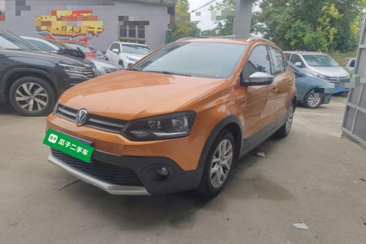 Used Volkswagen Polo 2016 1.6L Cross Polo Automatic Guazi used car, China used car export, Used car for sale, Used cars, Cheapest cars for sale