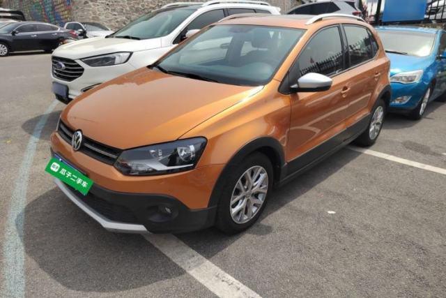 Używany Volkswagen Polo 2016 1.6L Cross Polo Automatic