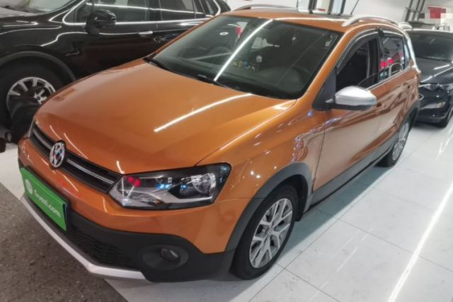 Used Volkswagen Polo 2016 1.6L Cross Polo Automatic
