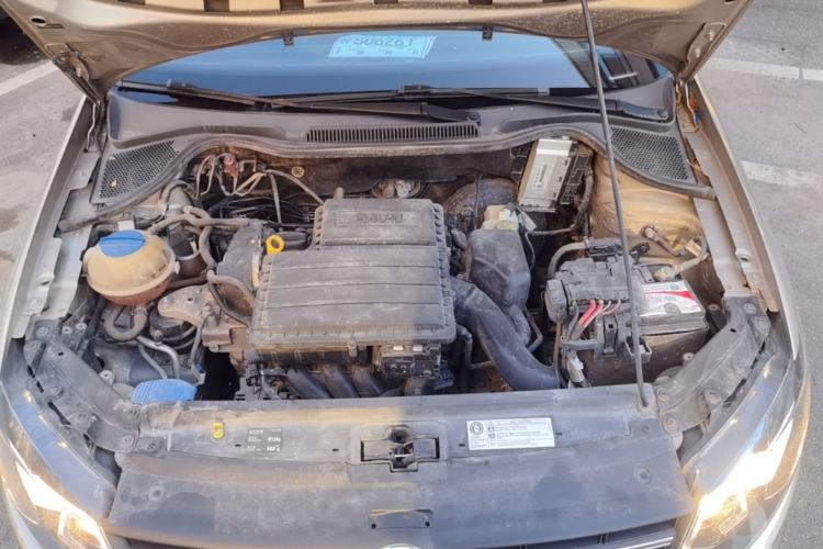 Used Volkswagen Polo 2016 1.4L Cross Polo Automatic Engine Bay
