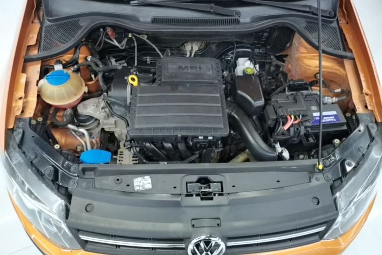 Used Volkswagen Polo 2016 1.6L Cross Polo Automatic Engine Bay