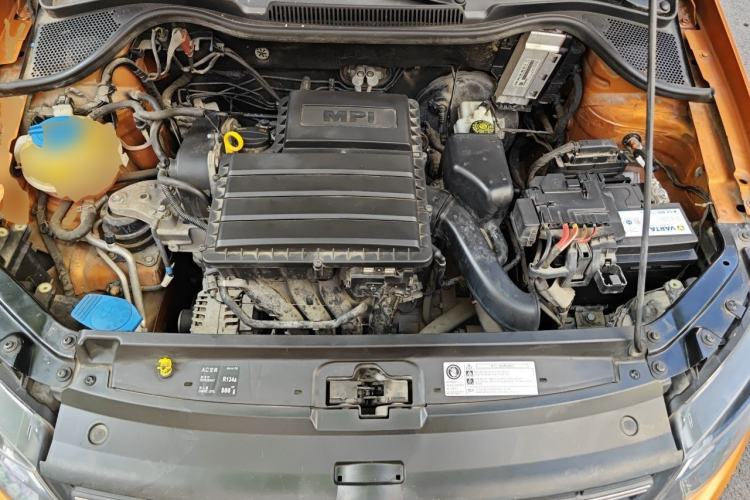 Used Volkswagen Polo 2016 1.4L Cross Polo Automatic Engine Bay