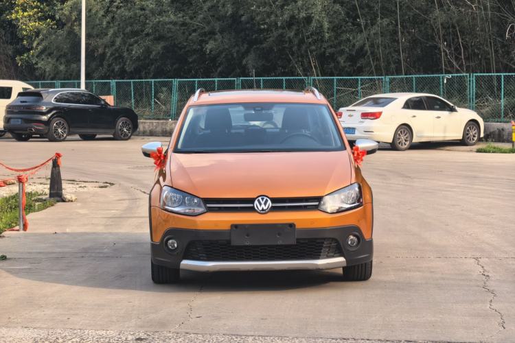 Used Volkswagen Polo 2016 1.6L Cross Polo Automatic Exterior 1