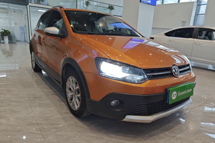 Used Volkswagen Polo 2016 1.6L Cross Polo Automatic Exterior 2