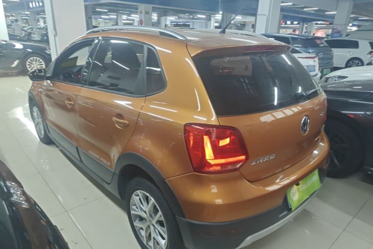 Used Volkswagen Polo 2016 1.6L Cross Polo Automatic Exterior 2