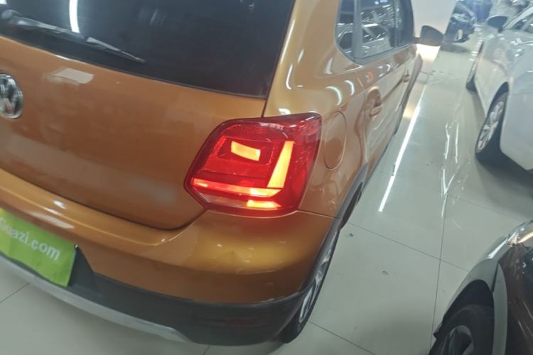 Used Volkswagen Polo 2016 1.6L Cross Polo Automatic Exterior 3