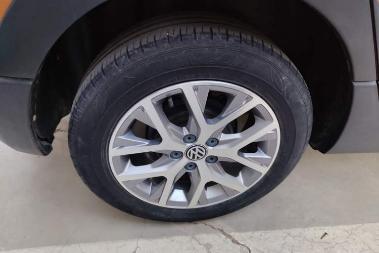 Used Volkswagen Polo 2016 1.6L Cross Polo Automatic Exterior 7
