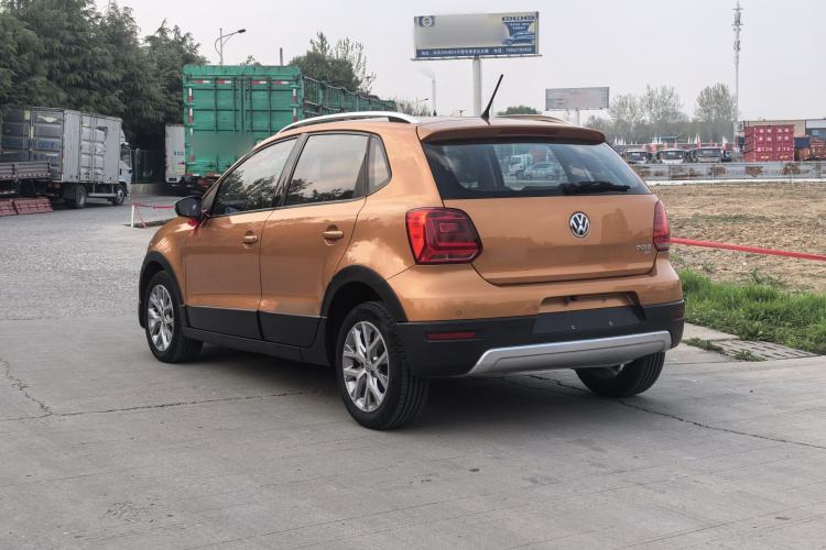 Used Volkswagen Polo 2016 1.6L Cross Polo Automatic Exterior 7