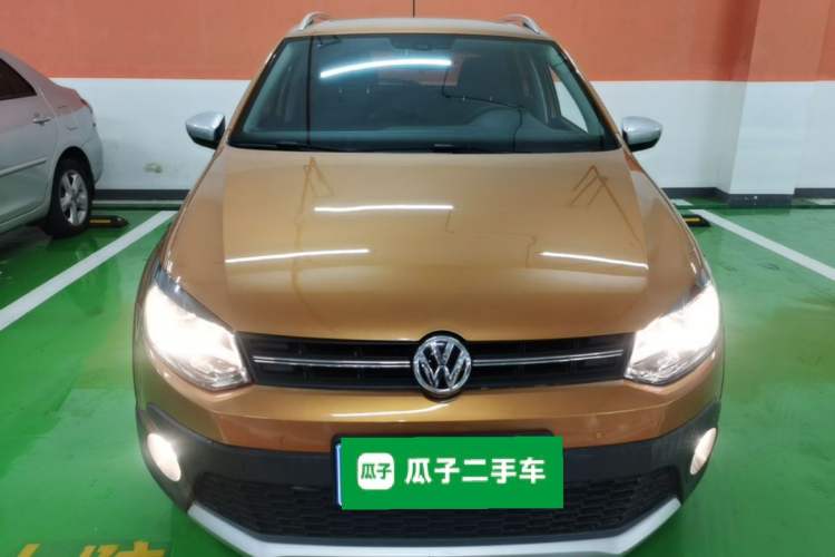 Used Volkswagen Polo 2016 1.6L Cross Polo Automatic Front