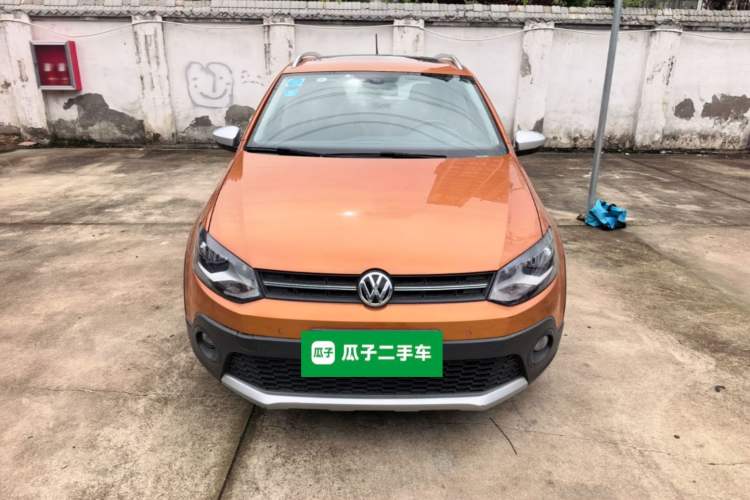 Used Volkswagen Polo 2016 1.6L Cross Polo Automatic Front