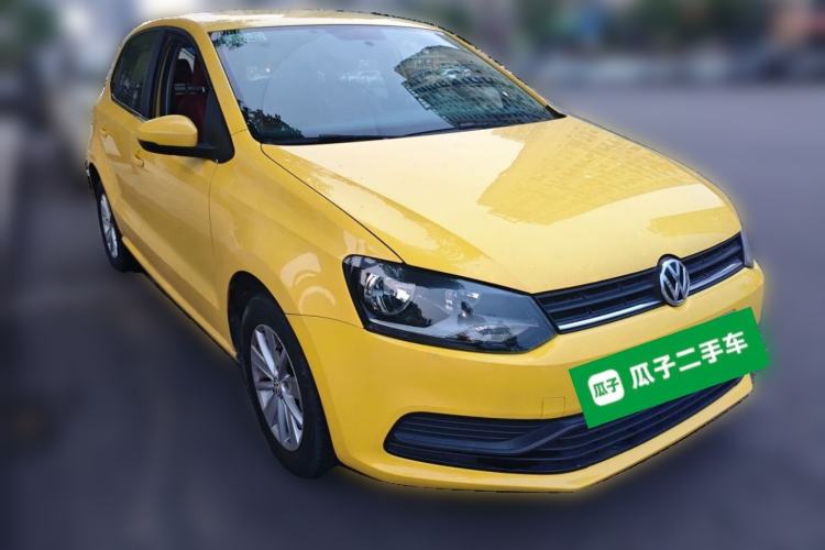 Used Volkswagen Polo 2016 1.4L Automatic Trendy Model Front Right 45 Deg