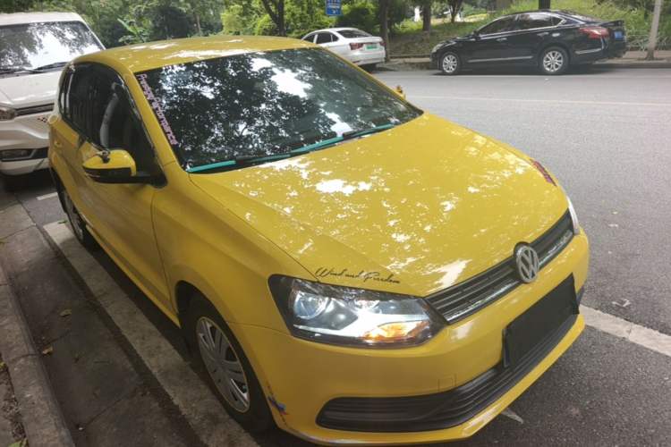 Used Volkswagen Polo 2016 1.4L Automatic Trendy Model Front Right 45 Deg