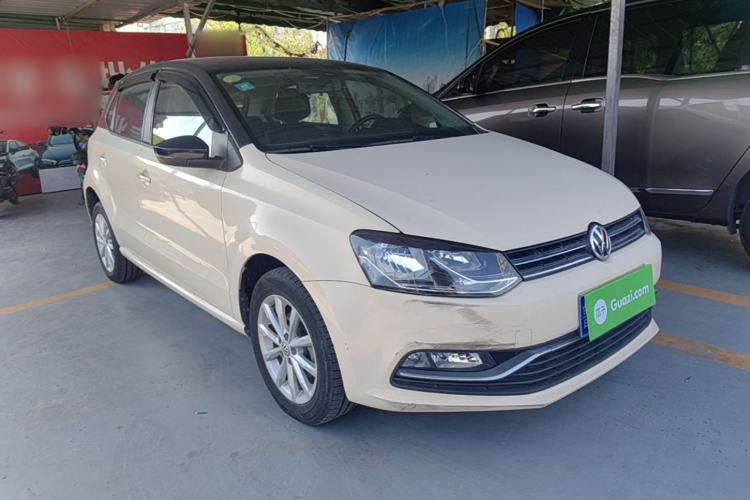 Used Volkswagen Polo 2016 1.6L Automatic Luxury Model Front Right 45 Deg